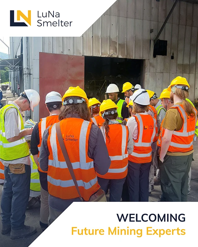 LuNa Smelter - Visit from Camborne School