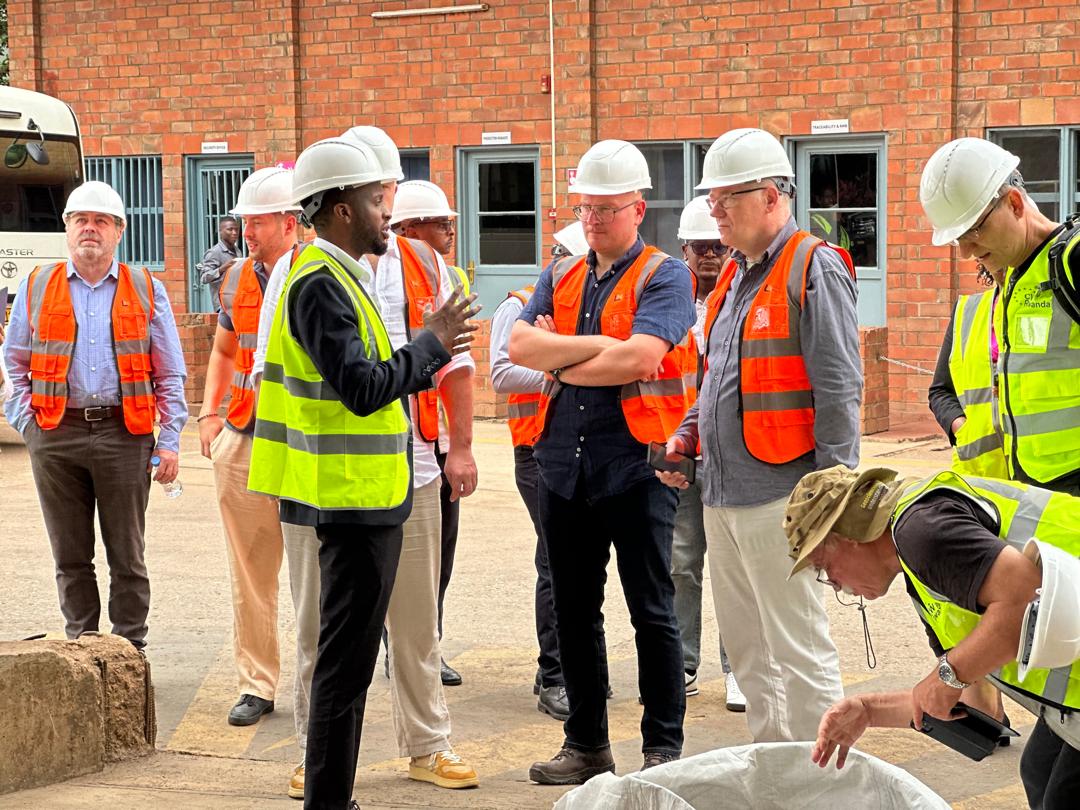 WhatsApp Image 2025-11-28 at 22.06.38